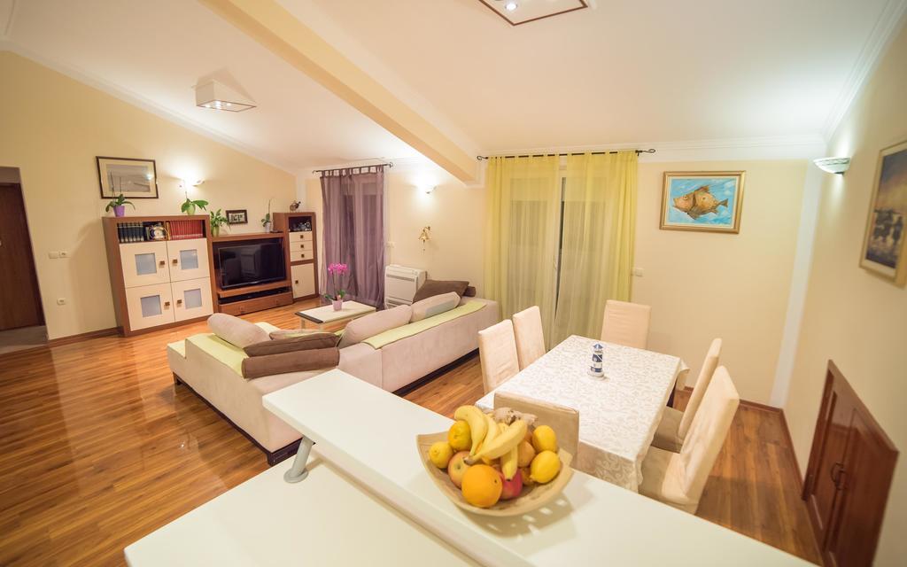 Captain'S Apartment Barbat na Rabu Eksteriør billede